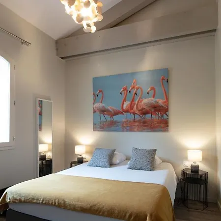 Estelou Hotel 3*