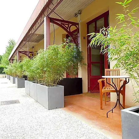 Estelou Hotel 3*