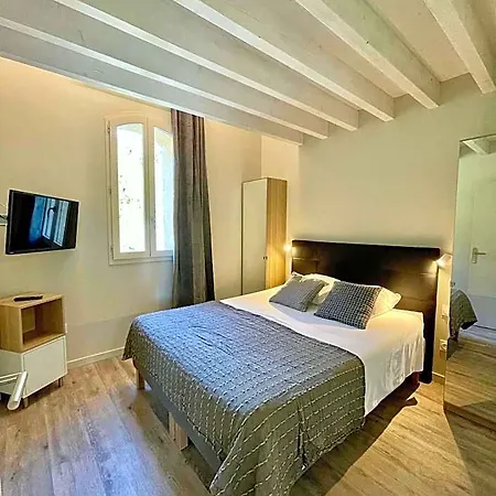 Estelou Hotel 3*